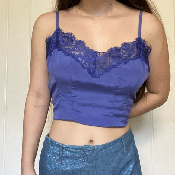 slip top with lace trim 💜 - Picture 3 of 8